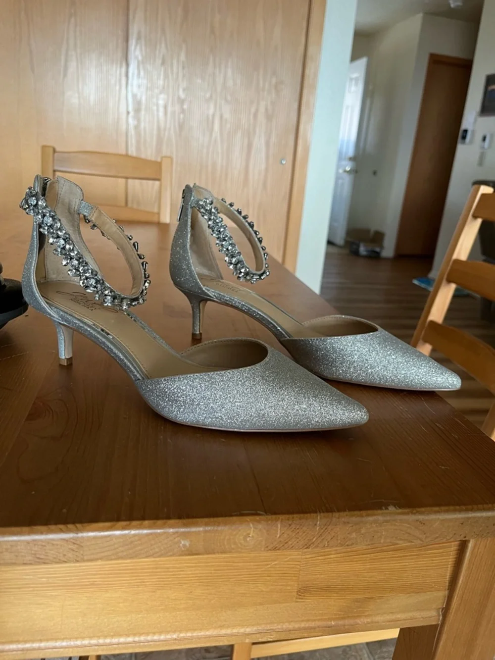 Jewel Badgley Mischka Robles Kitten Heel - Picture 3 of 5